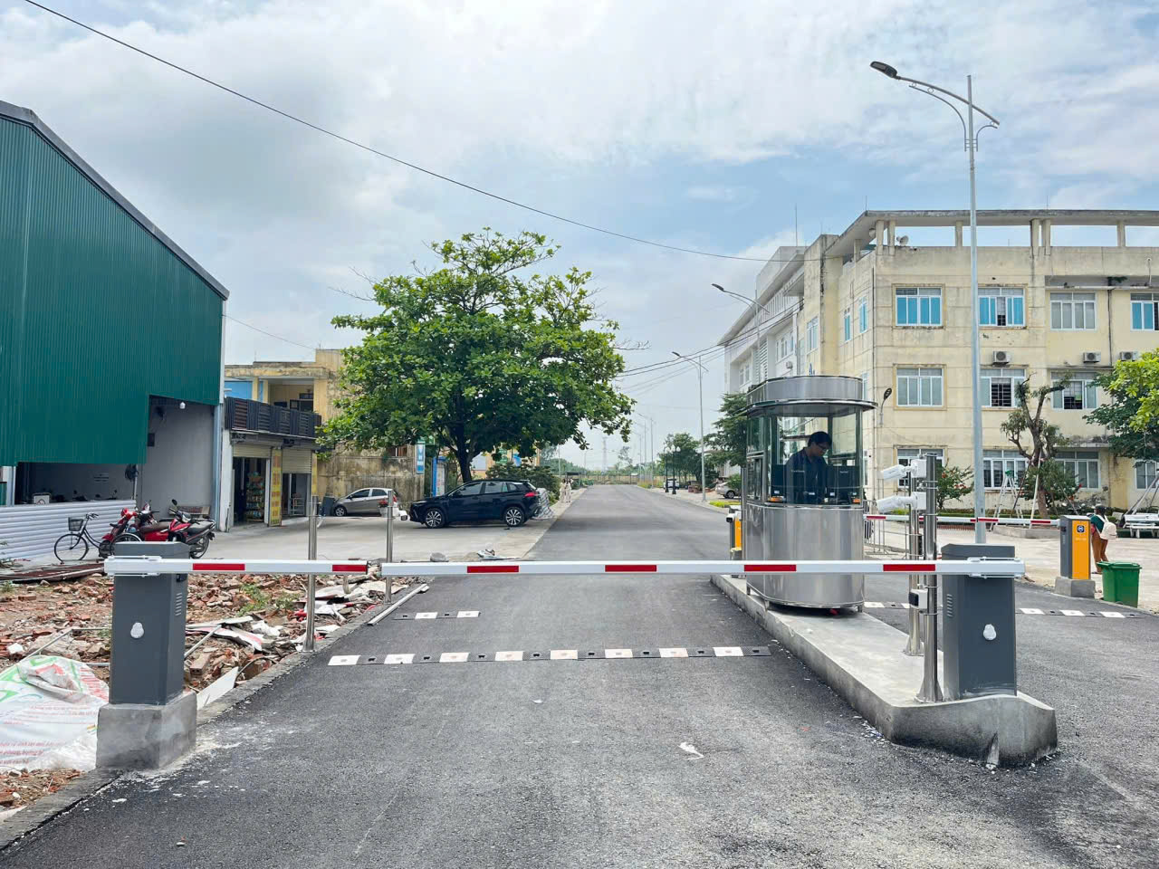lap-dat-barrier-tai-thai-binh